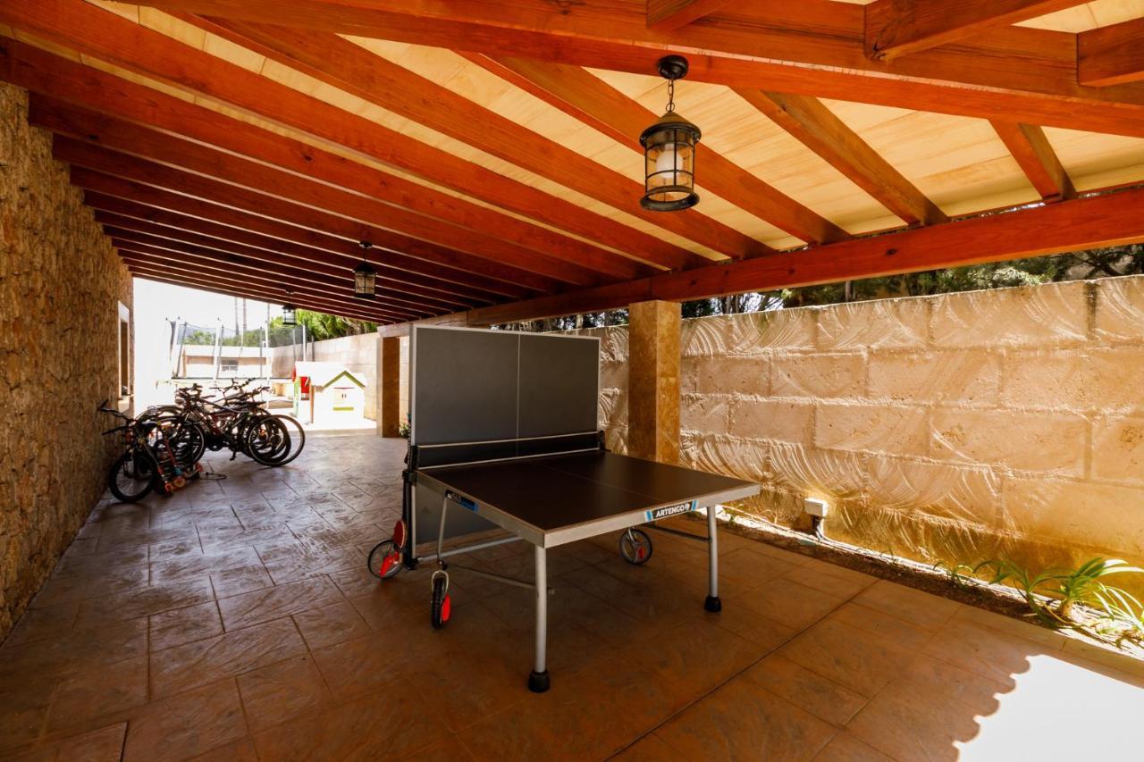 Es Velar Family Villa